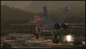 F18 en longue finale pour la piste 15 de Squamish