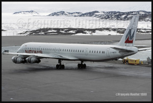 C-GMXD DC-8-61 de Nationair à Iqaluit en 1989