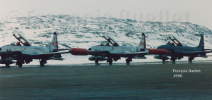 Trois T-33 du Canada à Iqaluit en 1990