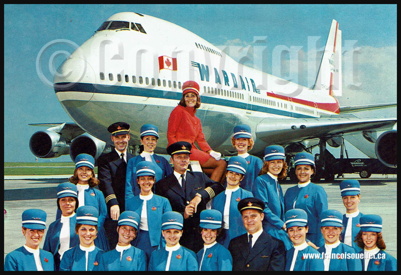 Wardair B-747 et équipage sur carte postale aviation