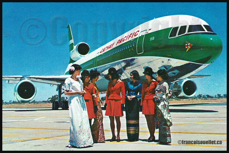 Cathay Pacific Hong-Kong L-1011 et femmes asiatiques sur carte postale aviation