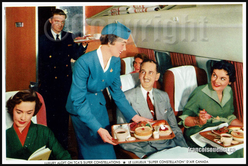 Super Constellation d'Air Canada avec passagers et agents de bords sur carte postale aviation