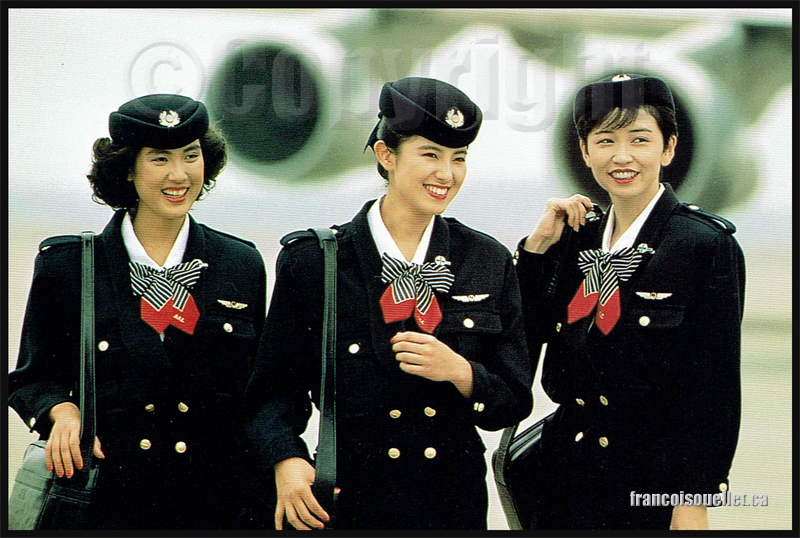 Agentes de bord de Japan Air Lines sur carte postale aviation