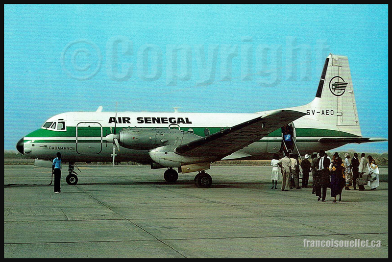 Air Senegal HS 748-353 et passagers sur carte postale aviation