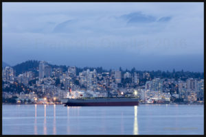 Le navire-cargo Corona Frontier dans le Port de Vancouver en 2016
