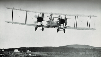 Le Vickers-Vimy décolle de Terre-Neuve en 1919.