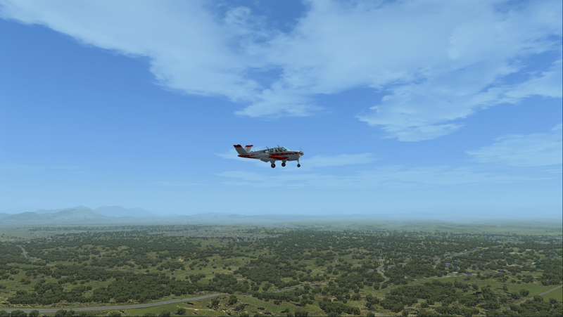 Le Bonanza virtuel en approche pour l'aéroport de Redding.