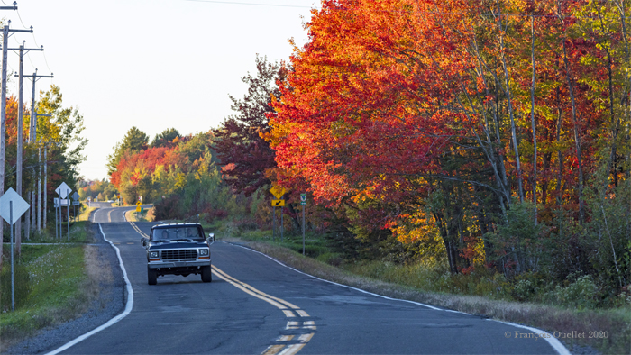 Old American Ford pick-up on the road to Lyster in Québec in 2020