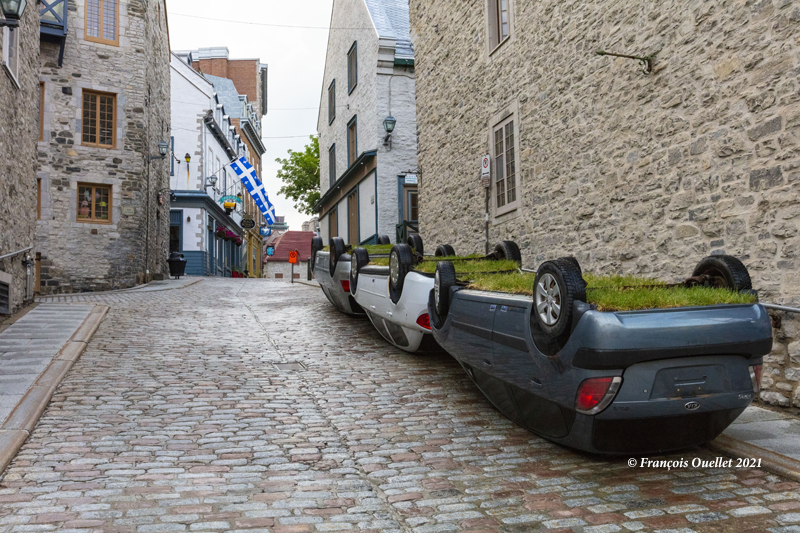 Three cars turned over in Old Québec in 2021.