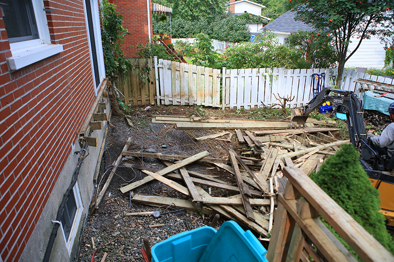 Destruction de l'ancien patio