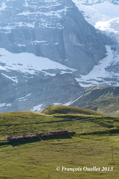 En train en direction du Jungfraujoch, Suisse 2013.