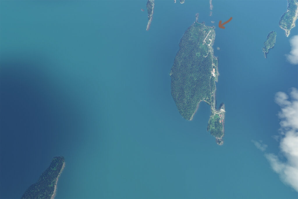 Vue satellitaire de Grosse-Île et sa piste d'atterrissage.