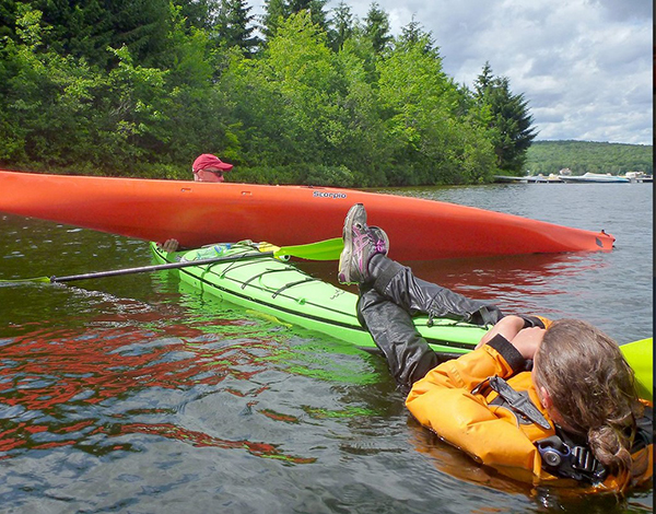 Kayak de mer de niveau 1 avec Quatre Natures (crédit photo Quatre Natures)