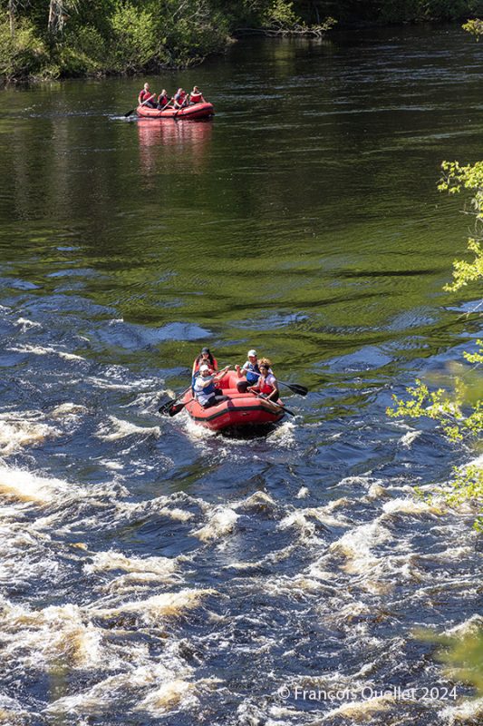 Attraction touristique dans le parc national de la Jacques-Cartier au Québec.