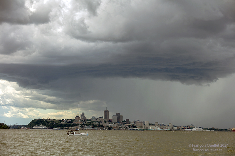 Thunderstorm at the start of the Transat Québec St-Malo 2024.