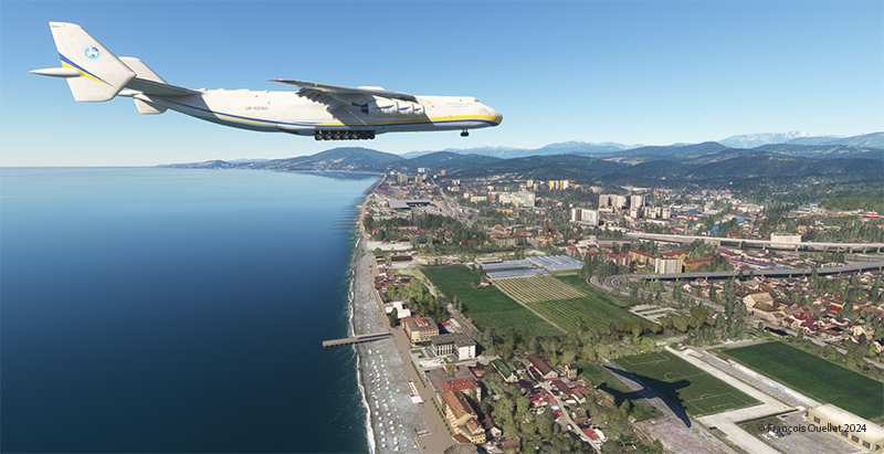 Antonov 225 en longue finale pour la piste 06 à l'aéroport de Sochi (USSR), Russie.