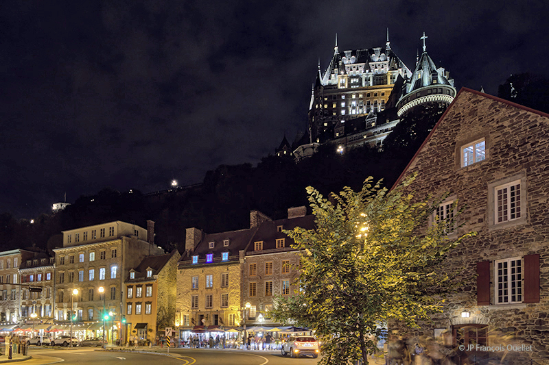 Scène de Québec et du Château Frontenac la nuit. Photo par François Ouellet