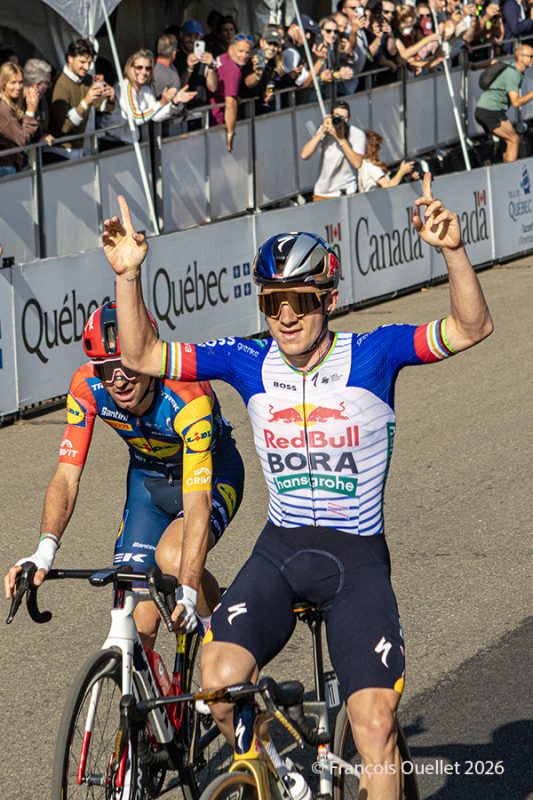 Remco Evenepoel gagne le GP cycliste de Québec 2026