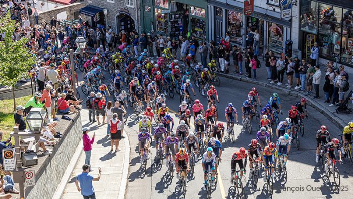 Cyclists on côte de la Montagne at the Grand Prix cycliste de Québec 2025