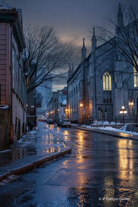 A photo of Quebec City with winter approaching.