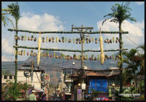 3881-Decorations-ahead-of-Easter-in-Guatemala-web (1)