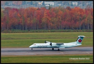 C-GGNZ-Air-Canada-Express-DHC-8-402-Q400-in-Québec-web-2012 (1) 