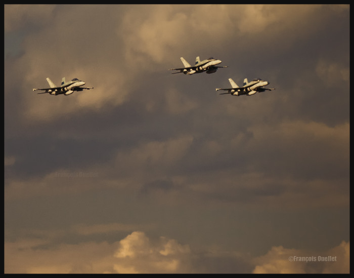 IMG_4205-Three-F18s-by-Québec-watermark-e1408586131636         