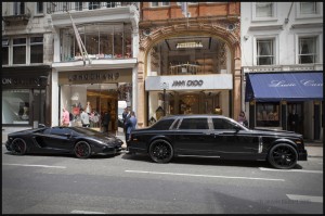 IMG_5282-England-2015-black-Lamborghini-and-Rolls-Royce-web    